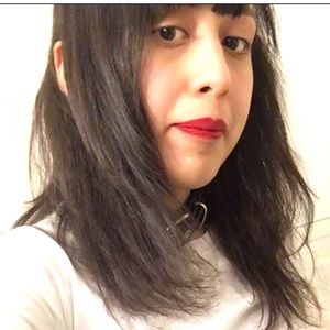 Meet your Posher, Elizabeth